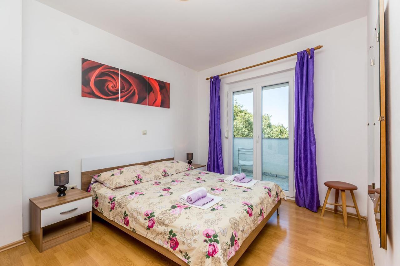 Private Accommodation Stara Baska Ngoại thất bức ảnh