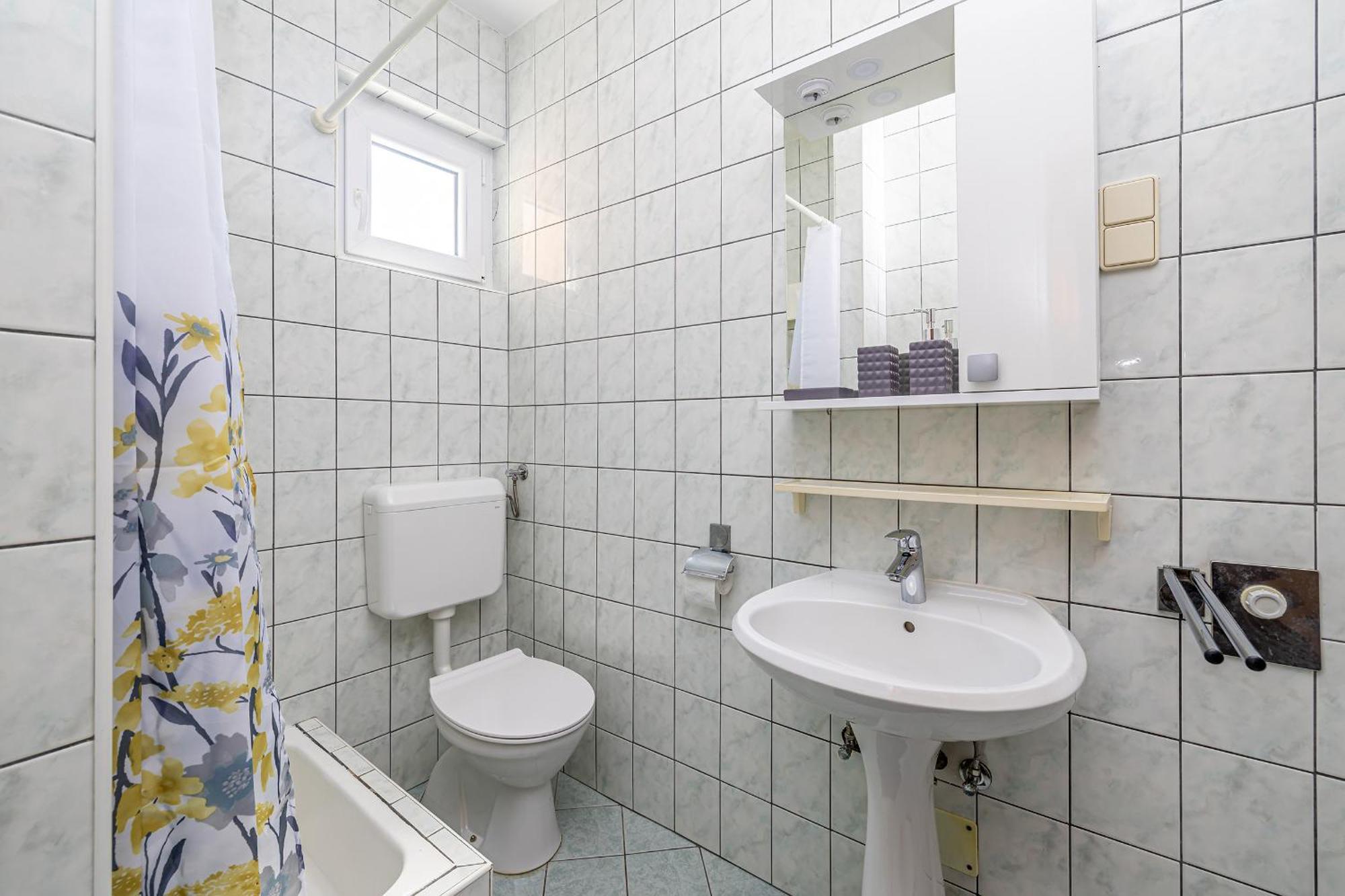 Private Accommodation Stara Baska Ngoại thất bức ảnh