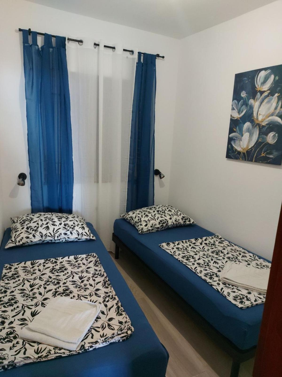 Private Accommodation Stara Baska Ngoại thất bức ảnh